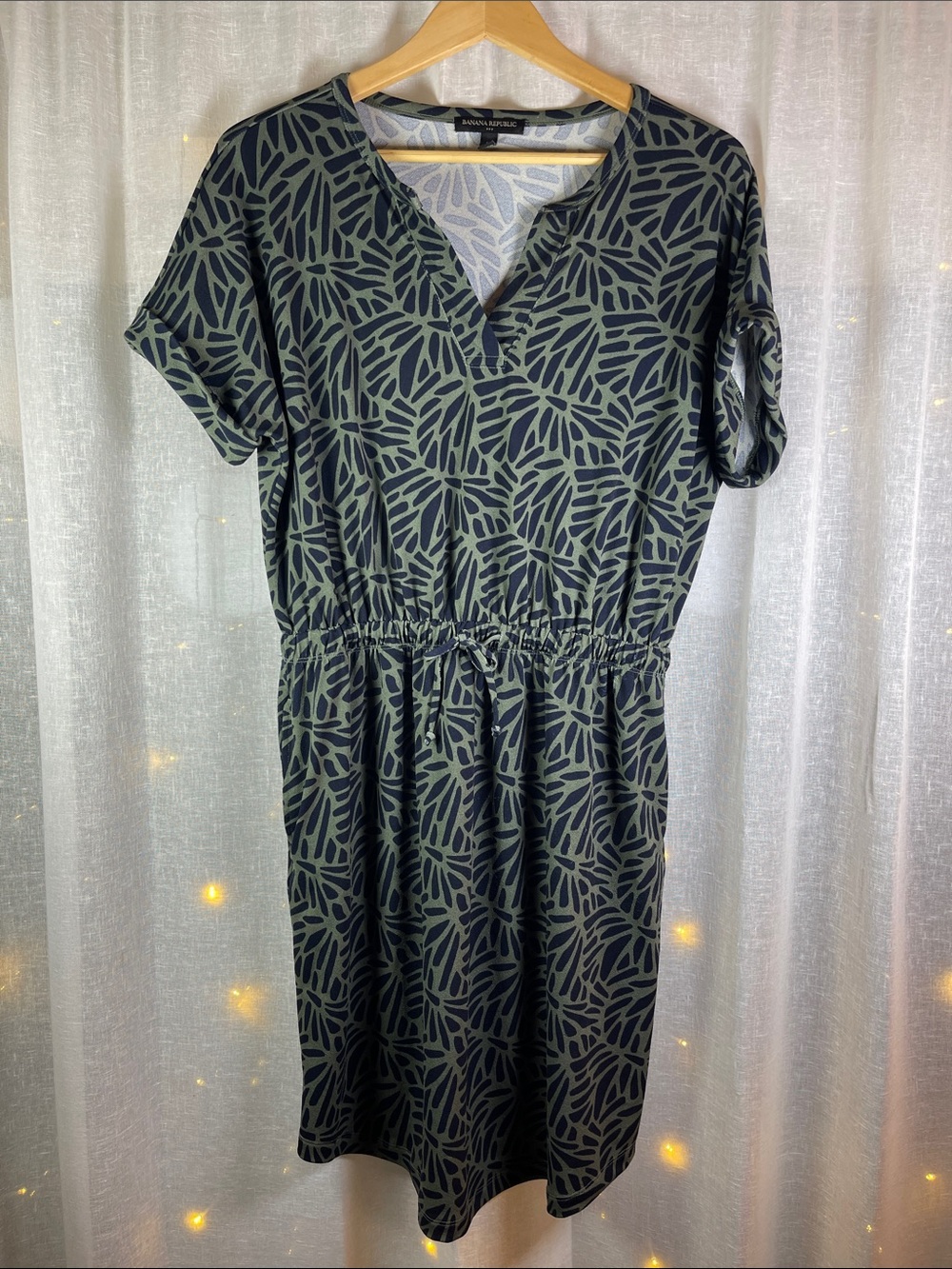 Banana Republic Olive Green Short Sleeve Printed Drawstring Dress